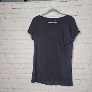 Women's Short Sleeve Side Slit Top Medium